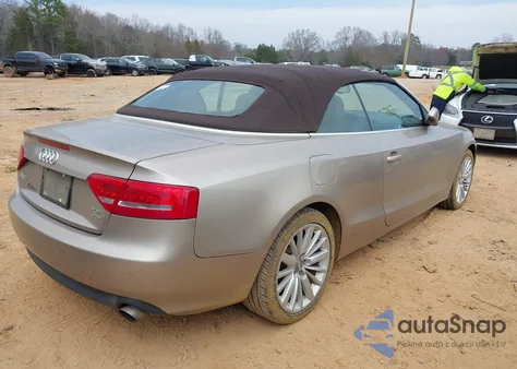 2011 Audi A5 2.0T Premium из США, поврежденный, VIN WAULFAFH6BN007486